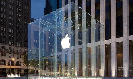 比买iphone手机更沉要的，是游苹果的地标