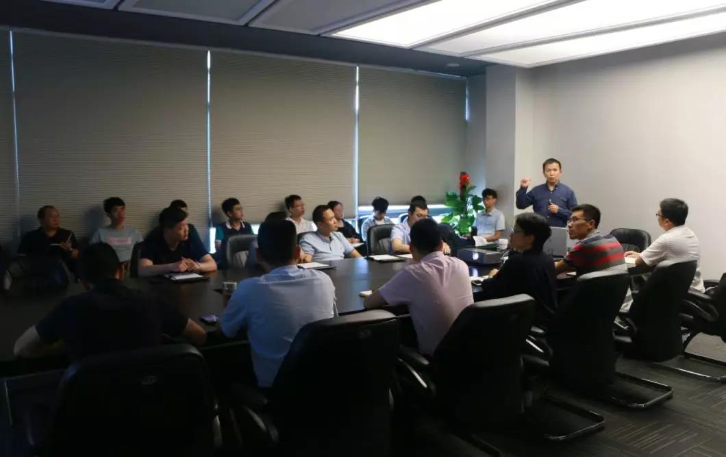 同济大学建设治理与房地产系主任王广斌教授光临97国际领导、互换