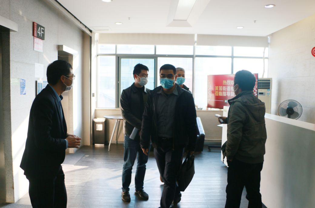 多志成城，携手抗疫 | 筼筜街路主任苏克一行光临97国际领导复工情况